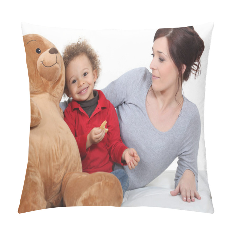 Personality  Mother With Baby And Teddy Bear Pillow Covers