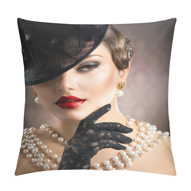 Personality  Retro Woman Portrait Pillow Covers