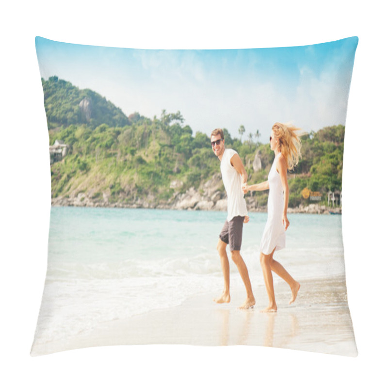 Personality  Beautiful Young Couple Walking Along The Shore Of A Tropical Sea Pillow Covers