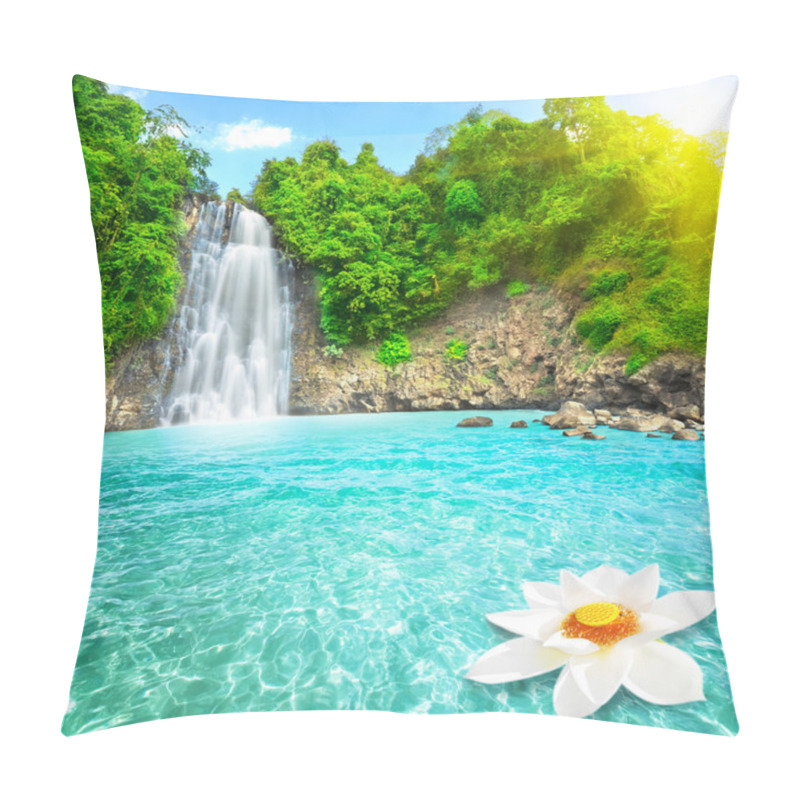 Personality  Waterfall Pillow Covers