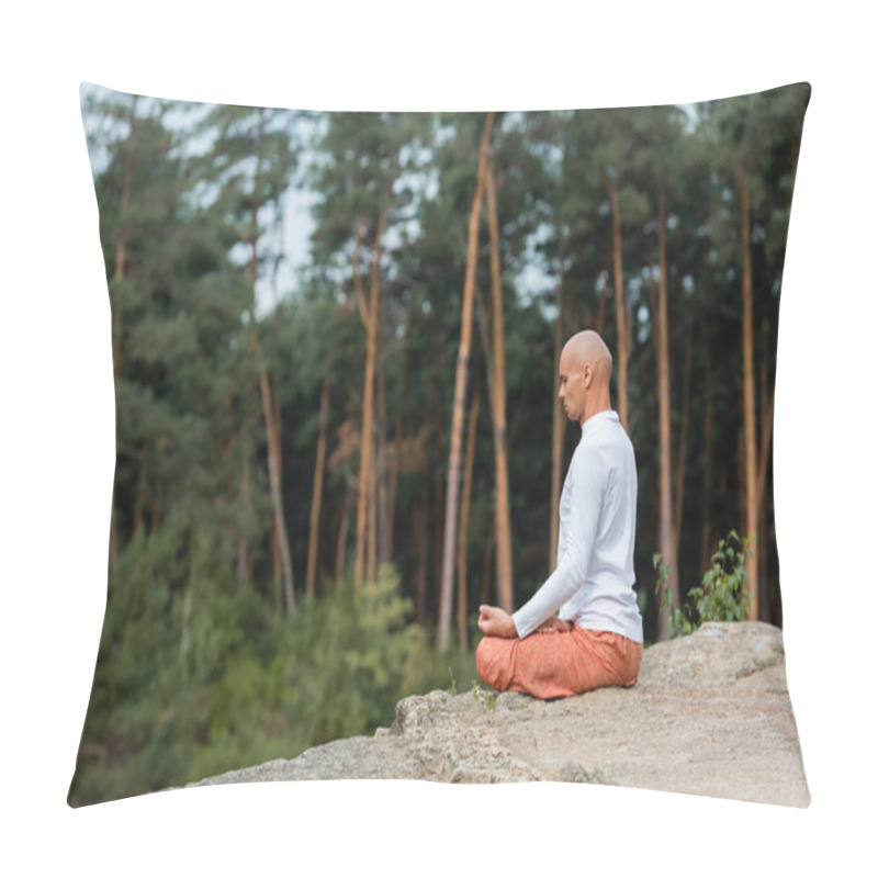 Personality  Side View Of Buddhist In White Sweatshirt Meditating In Lotus Pose In Forest Pillow Covers