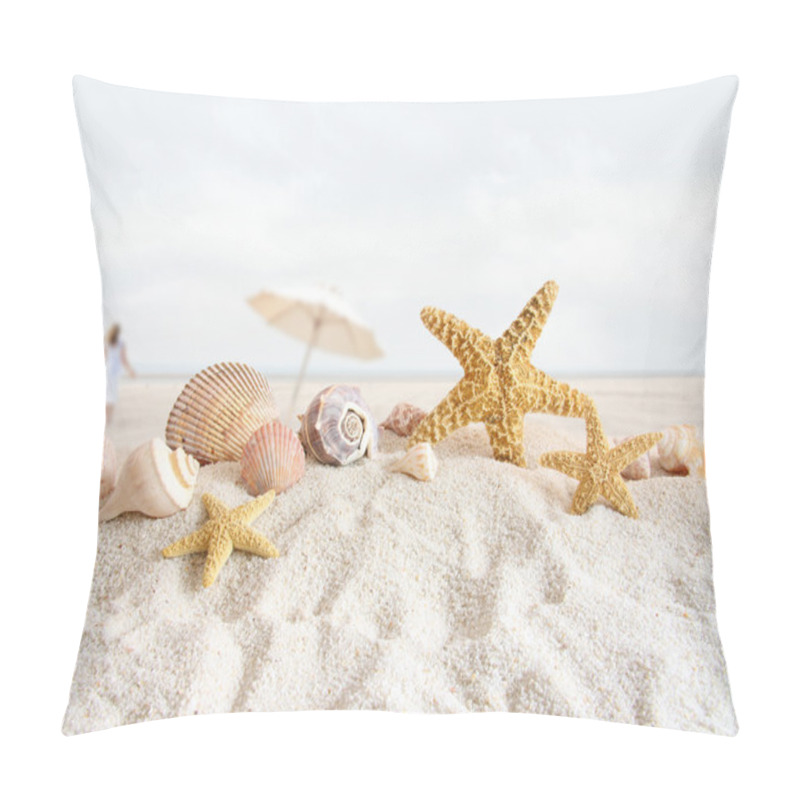 Personality  Starfish And Seashells At The Beach Pillow Covers