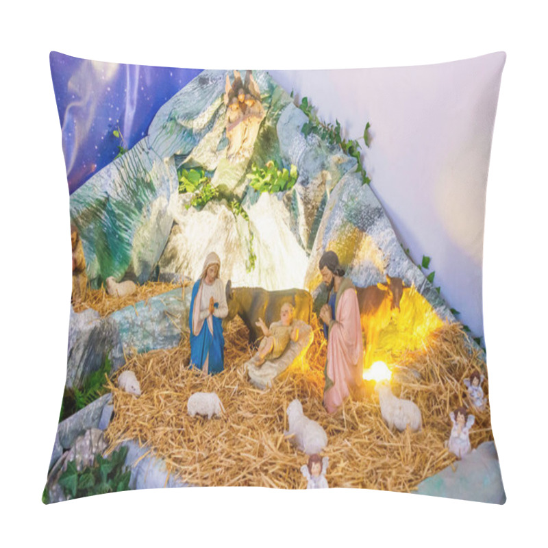 Personality  Christmas Nativity Scene With Baby Jesus, Mary, Joseph, And Farm Animals In A Rustic Manger Pillow Covers