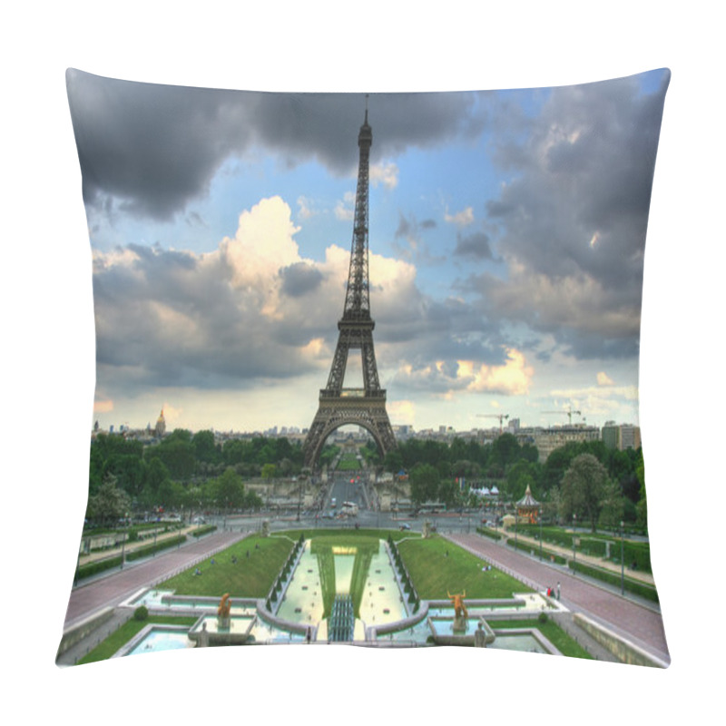 Personality  Eiffel Tower From Trocadero Pillow Covers