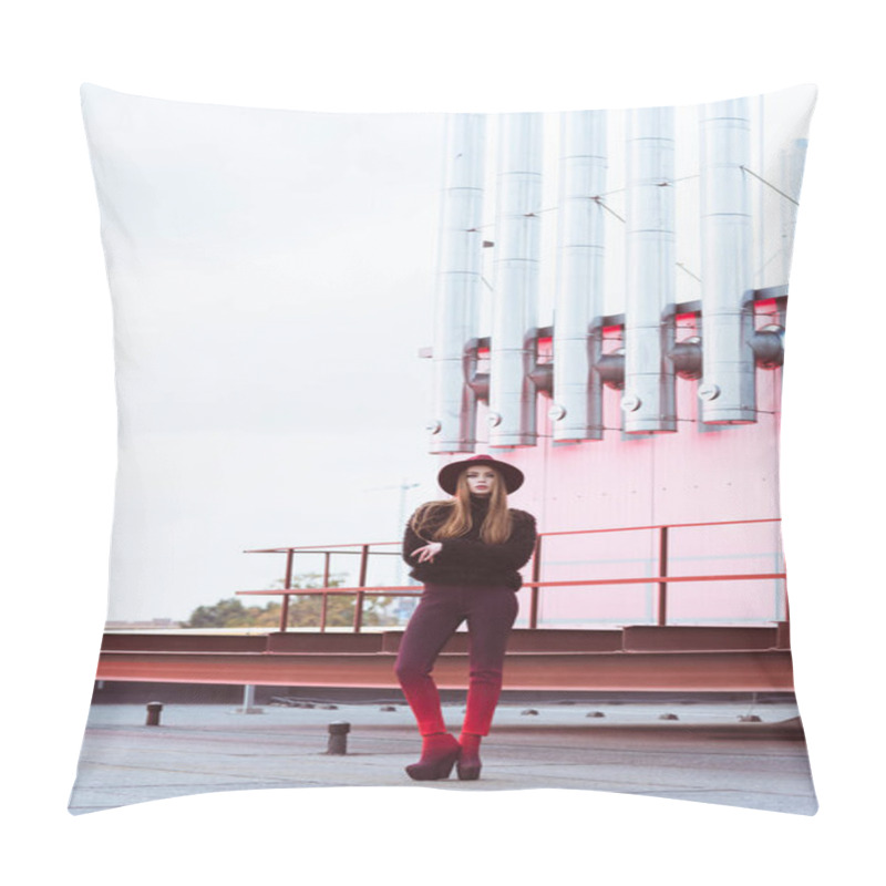 Personality  Girl In Burgundy Hat And Autumn Outfit Pillow Covers