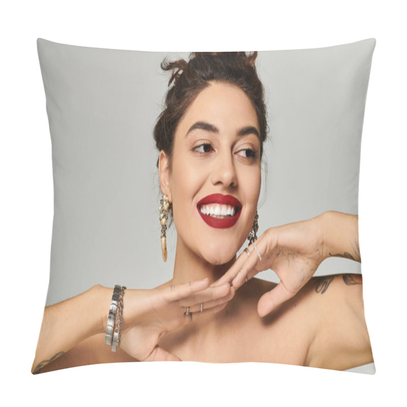 Personality  Beautiful Young Woman Showcases Her Radiant Smile And Stylish Jewelry While Posing Elegantly. Pillow Covers