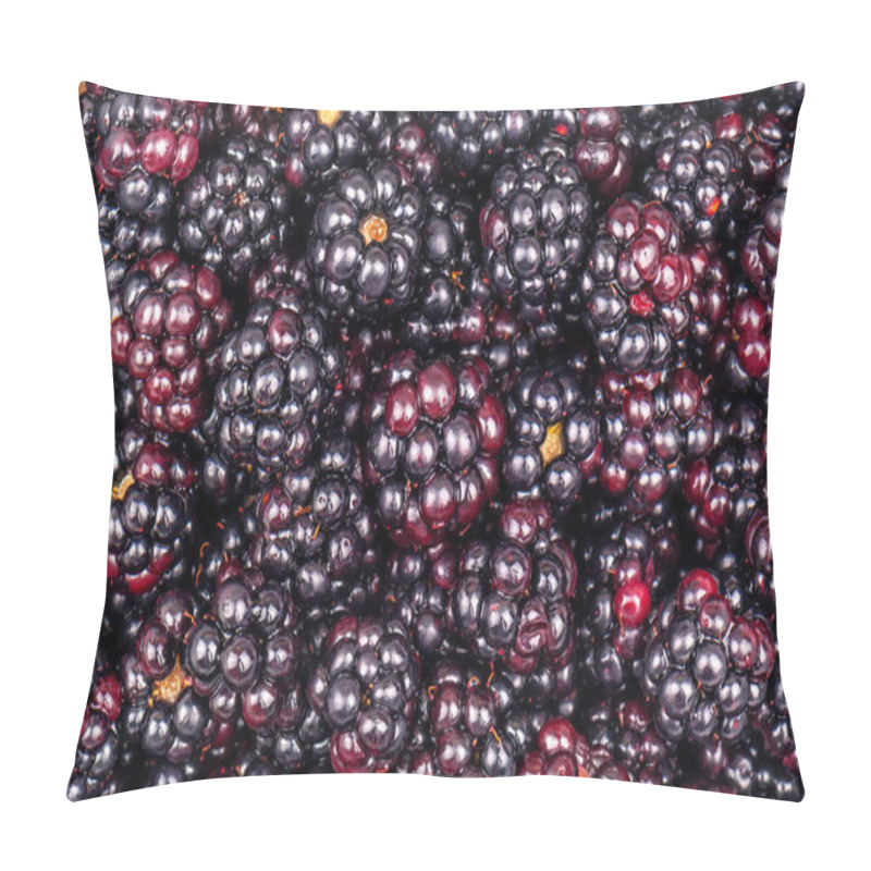 Personality  Ripe And Juicy Blackberries As A Texture Pillow Covers