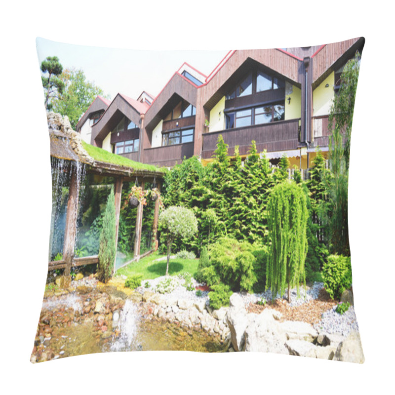 Personality  Garden With Waterfall Pillow Covers