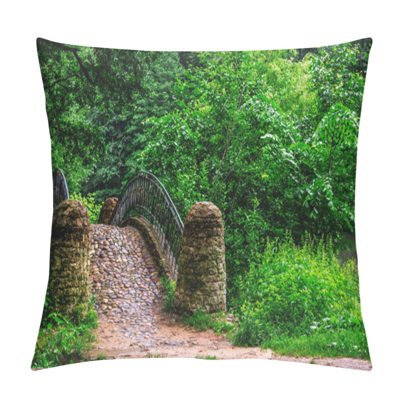 Personality  Old Stone Bridge Pillow Covers