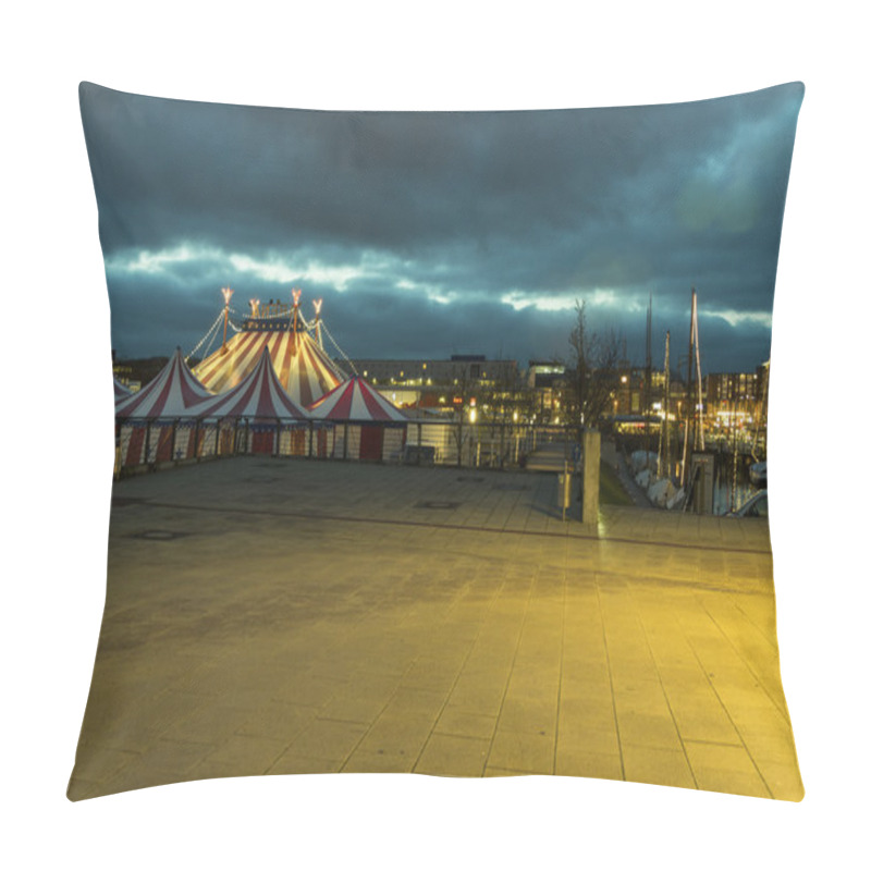 Personality  Illuminated Big Top Pillow Covers