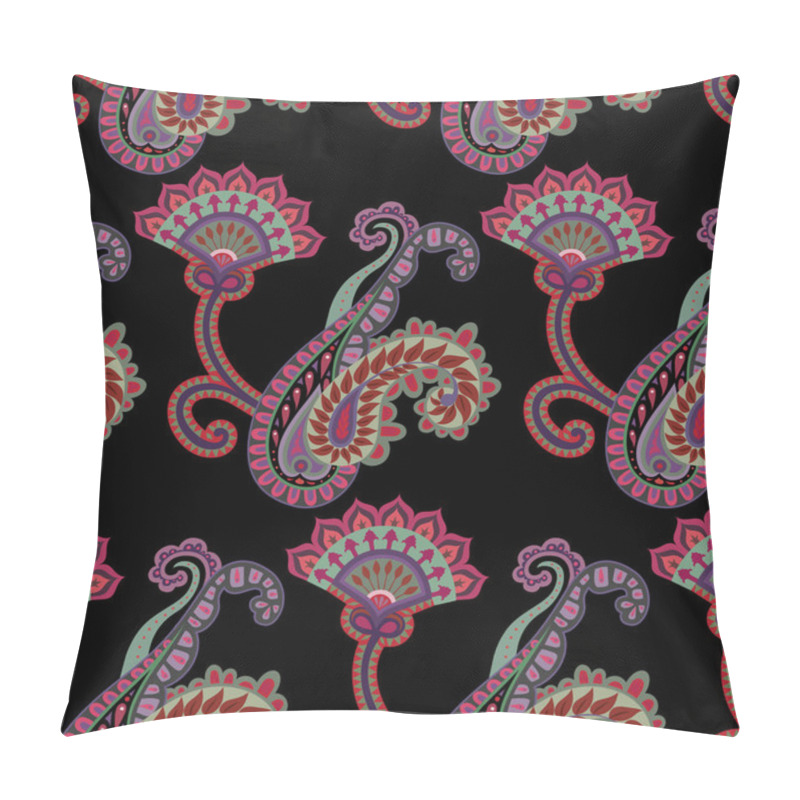 Personality  Paisley Seamless Pattern Pillow Covers