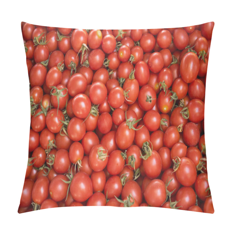 Personality  Fresh Red Tomatoes At A Farmers Market. Healthy Food. Organic Vegan Background. Pillow Covers