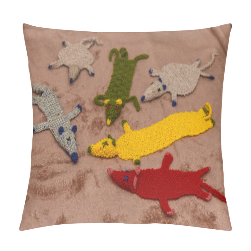 Personality  A Collection Of Vibrantly Knitted Animals Is Arranged On A Soft Fabric. Each Unique Creature Showcases Creativity With Bright Colors And Playful Designs. Pillow Covers