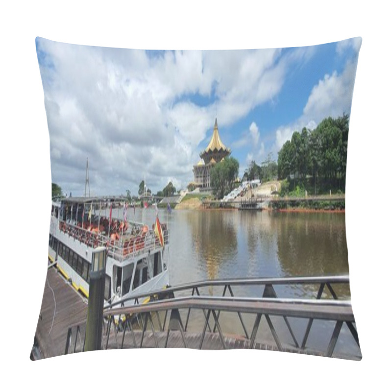 Personality  Kuching, Sarawak / Malaysia - February 6, 2020: The Waterfront Area And Carpenter Street Of Kuching Pillow Covers