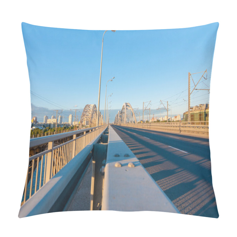 Personality  Metal Bridge For Cars And Trains Pillow Covers