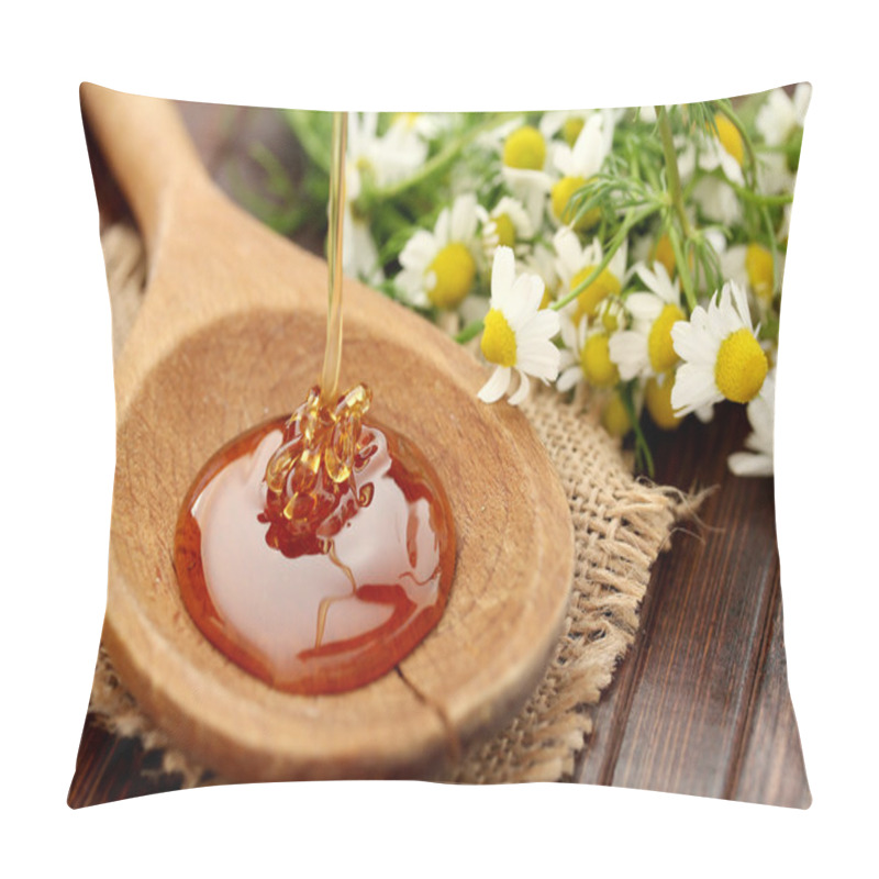 Personality  Honey On A Wooden Table Pillow Covers