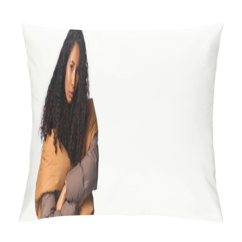 Personality  Curly Haired Woman Models Chic Layers, Exuding Confidence In A Warm, Inviting Atmosphere. Pillow Covers