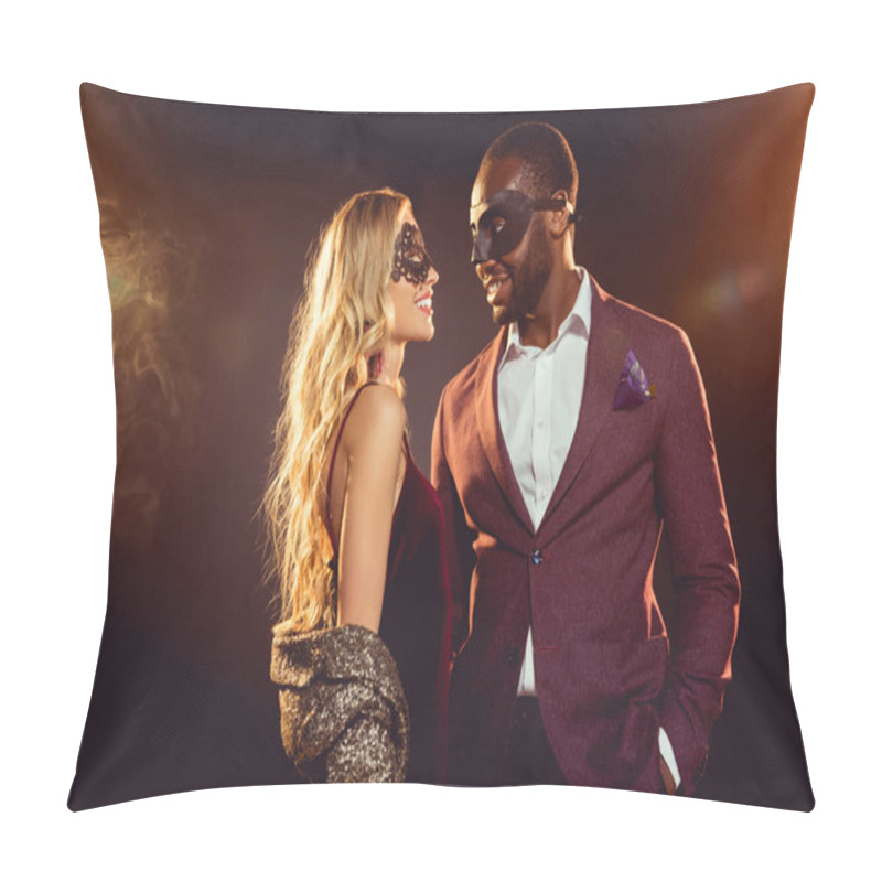 Personality  Beautiful Multicultural Couple In Carnival Masks For New Year Party With Backlit Pillow Covers