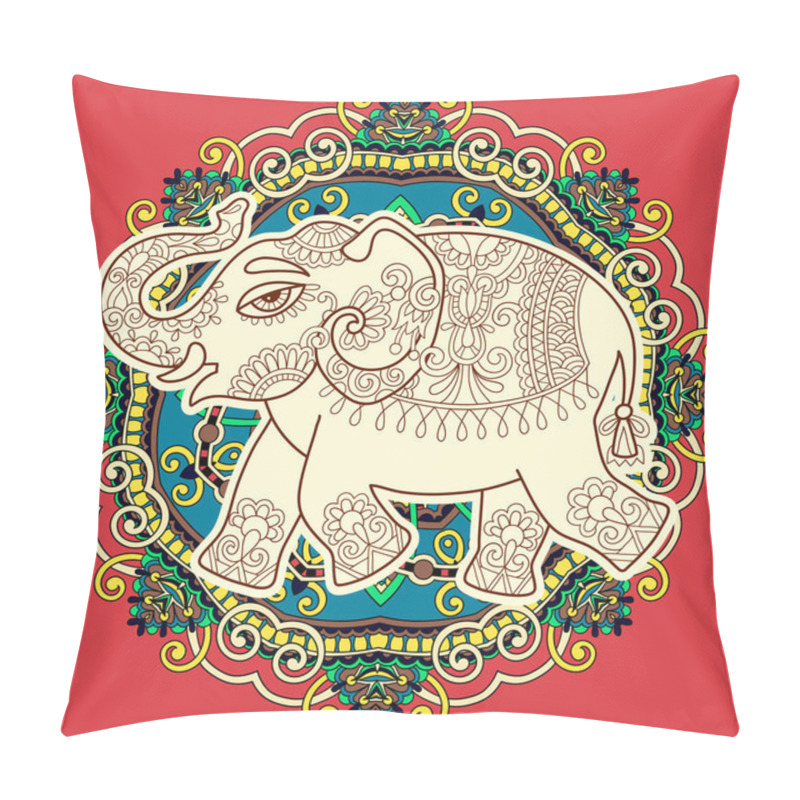 Personality  Ethnic Indian Elephant Pattern Drawing On Circle Floral Paisley Pillow Covers