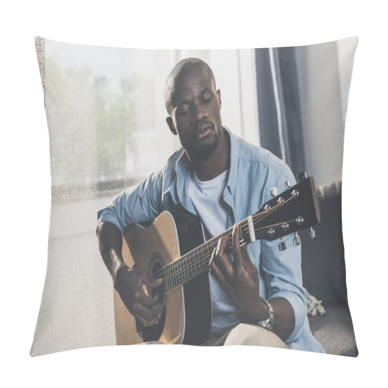 Personality  African American Man With Guitar Pillow Covers