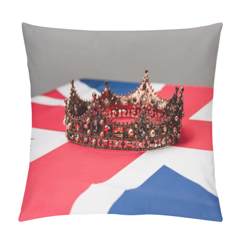 Personality  Luxury Royal Crown On British Flag Isolated On Grey Pillow Covers