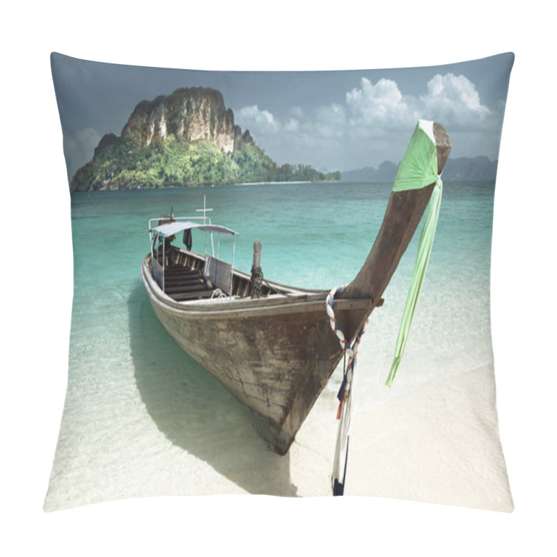 Personality  Boat On Small Island In Thailand Pillow Covers