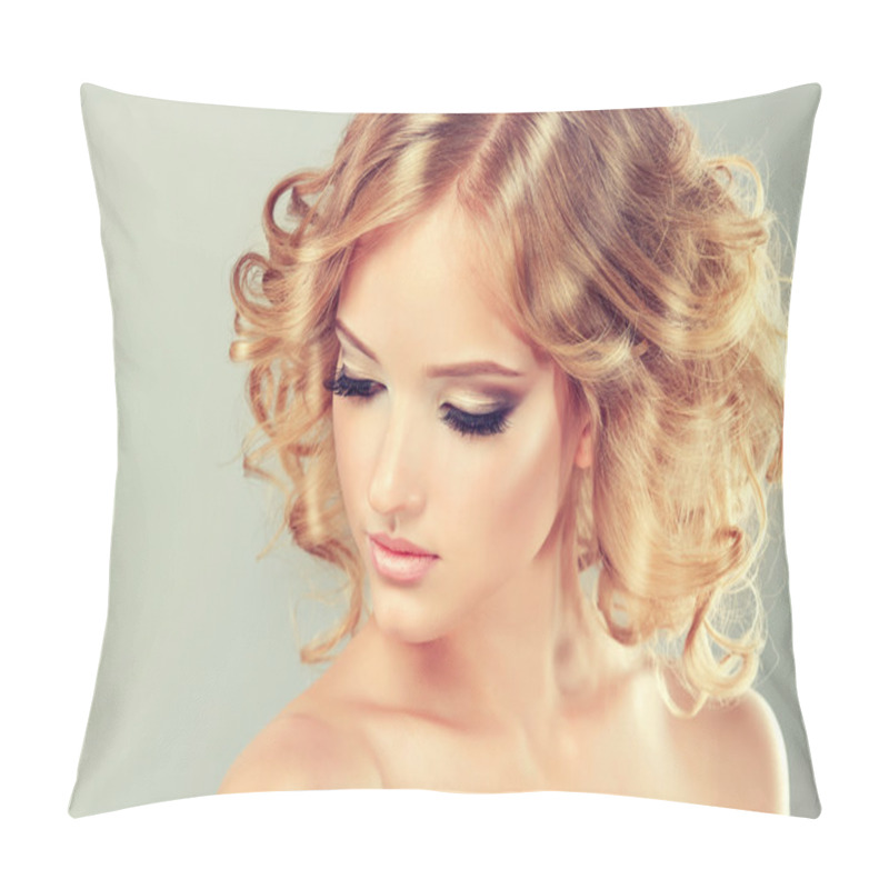 Personality  Blonde Girl With Hairstyle Curled Hair Pillow Covers