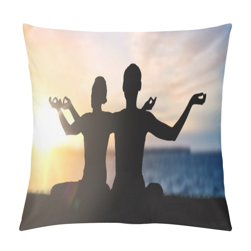 Personality  Couple Doing Yoga In Lotus Pose Over Sunset Pillow Covers