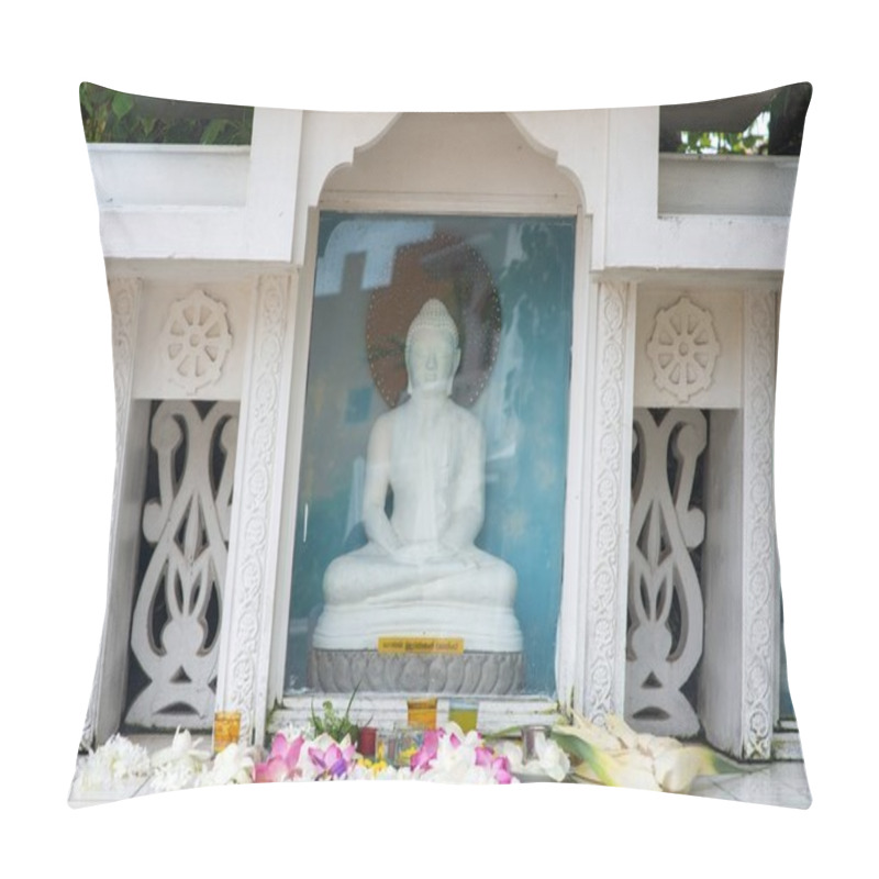 Personality  Buddha Statue Behind Glass Pillow Covers