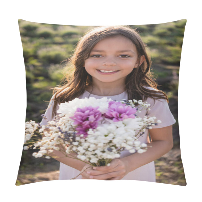 Personality  Cheerful Girl With Floral Bouquet Smiling At Camera In Blurred Field Pillow Covers