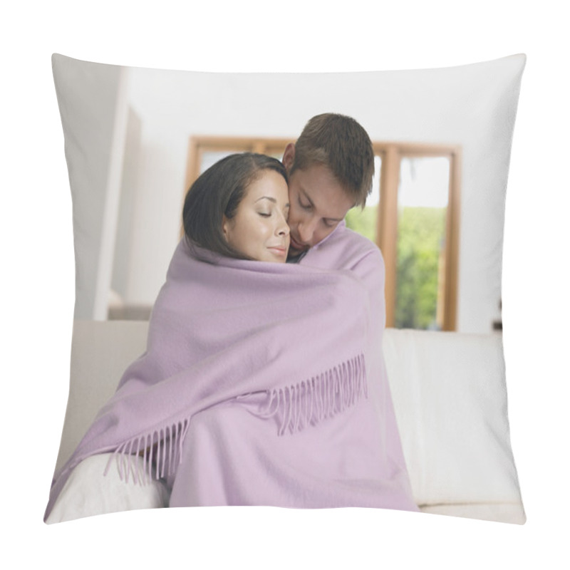 Personality  Couple Wrapped In Blanket Pillow Covers