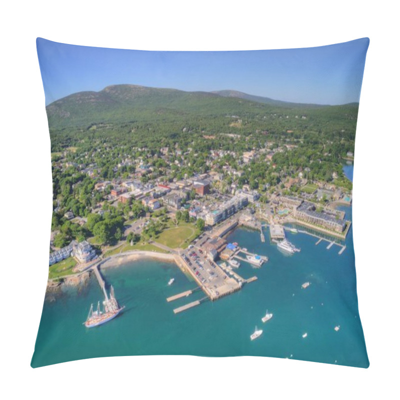 Personality  Bar Harbor Is A Tourist Town On The Maine Coast By Acadia National Park Pillow Covers