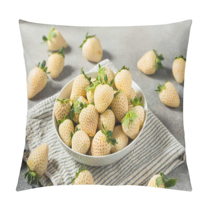 Personality  Organic Raw White Pineberry Strawberry In A Bowl Pillow Covers