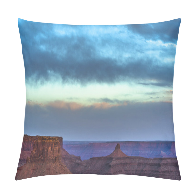 Personality  Beautiful Sunset Near The Marlboro Point Canyonlands Utah Pillow Covers