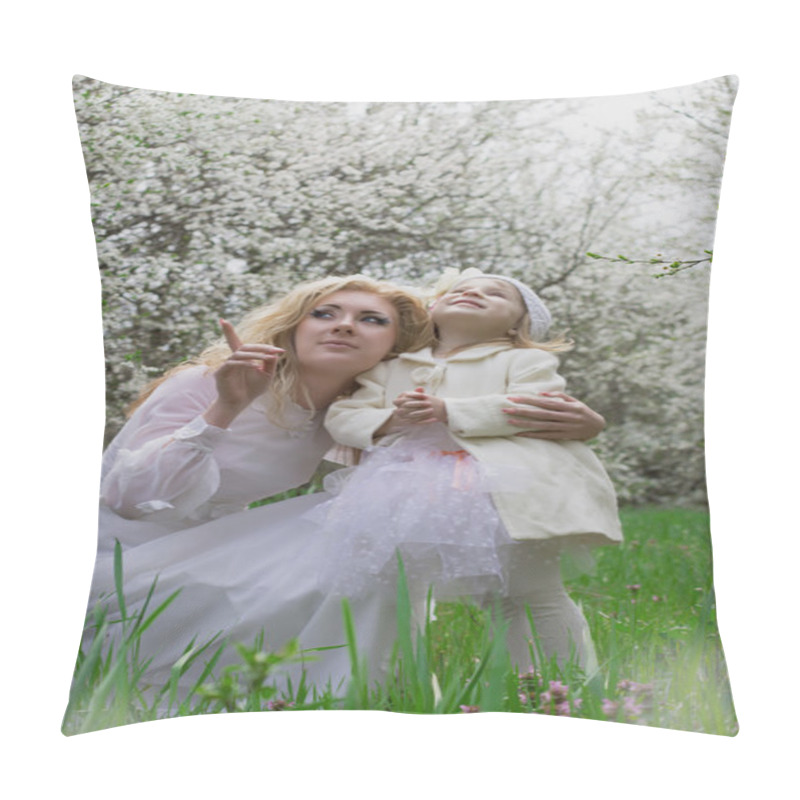 Personality  Happy Mother And Daughter Among Spring Garden Blossom Pillow Covers