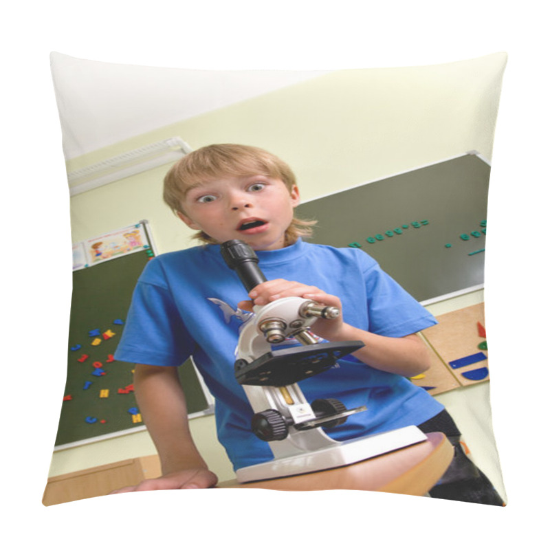 Personality  Boy With Microscope Pillow Covers