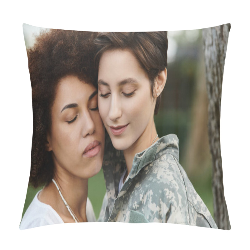 Personality  A Young Female Soldier Is Joyfully Welcomed Home By Her Loving Wife, Sharing A Heartfelt Embrace In A Serene Setting. Pillow Covers