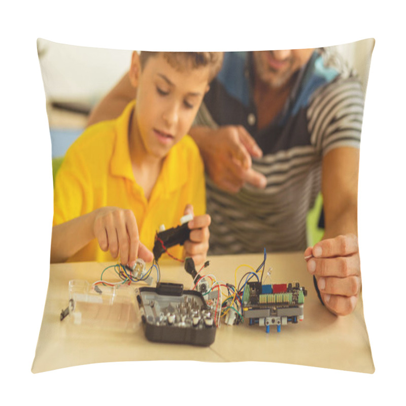 Personality  Selective Focus Of A Robot Being Constructed Pillow Covers