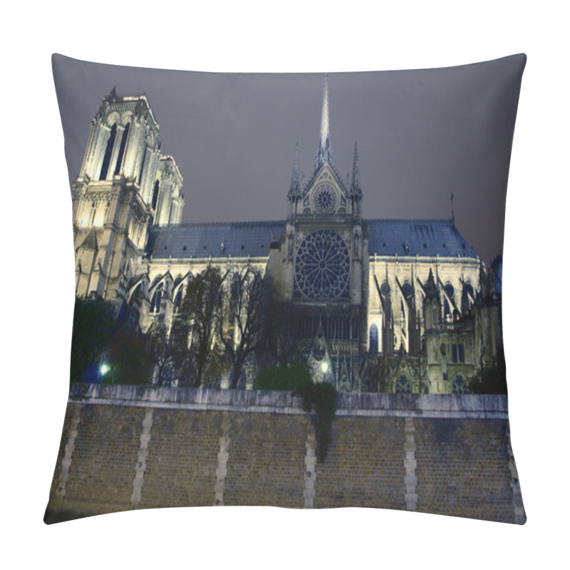 Personality  Notre Dame De Paris Pillow Covers