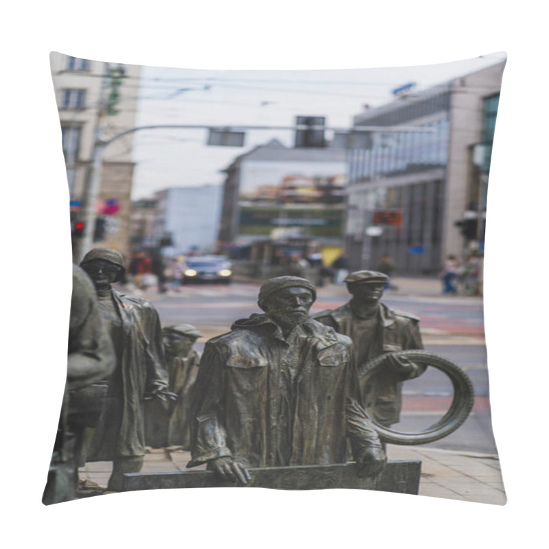 Personality  WROCLAW, POLAND - APRIL 18, 2022: Bronze Statues Of Anonymous Pedestrians Memorial On Urban Street  Pillow Covers