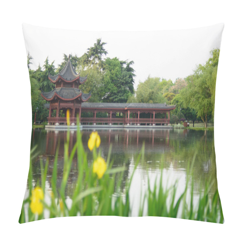 Personality  Ancient Chinese Traditional Architectural Landscape, South China Pillow Covers