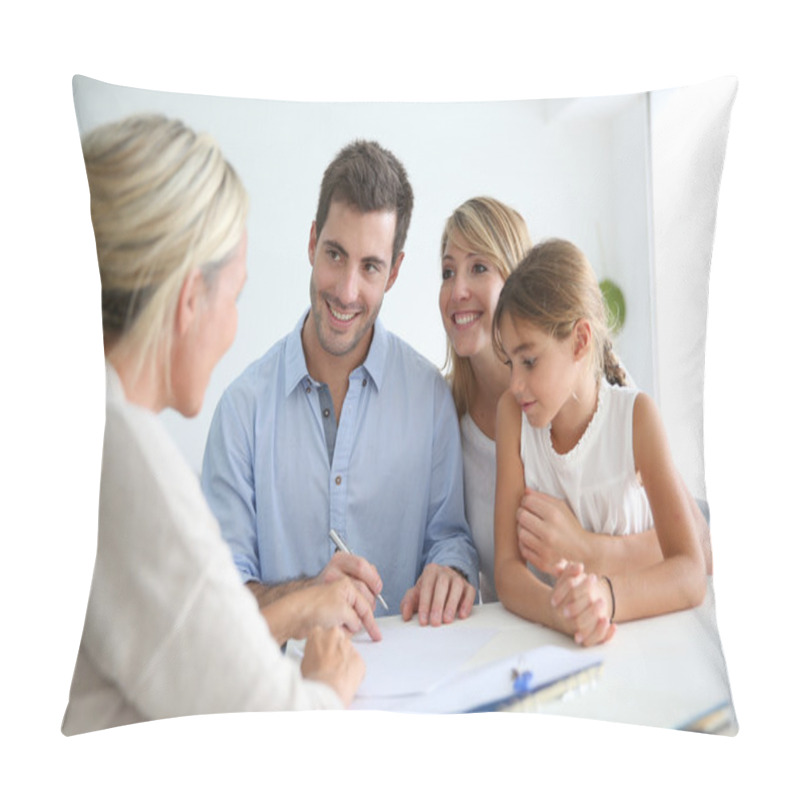 Personality  Family Meeting Real-estate Agent Pillow Covers