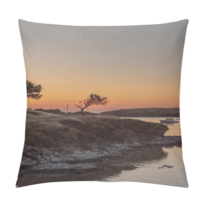 Personality  Sunset In Port Lligat In Cala Salvador Dali, Painter, Sculptor, Printmaker. . House Museum. In Port Lligat 8 July 2020. Pillow Covers