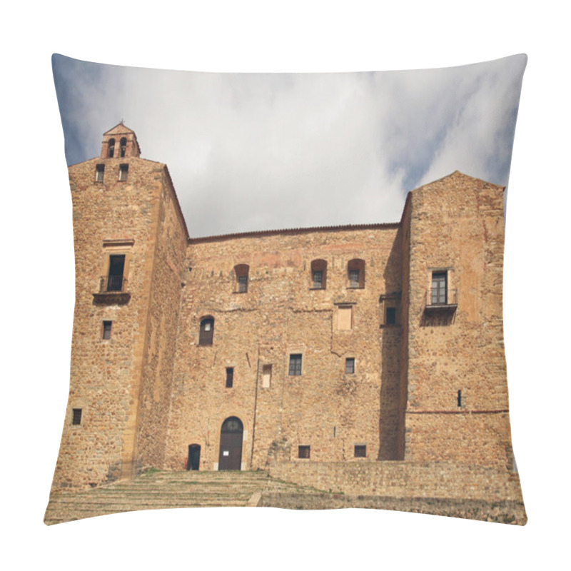 Personality  Castello Dei Ventimiglia In Castelbuono Pillow Covers