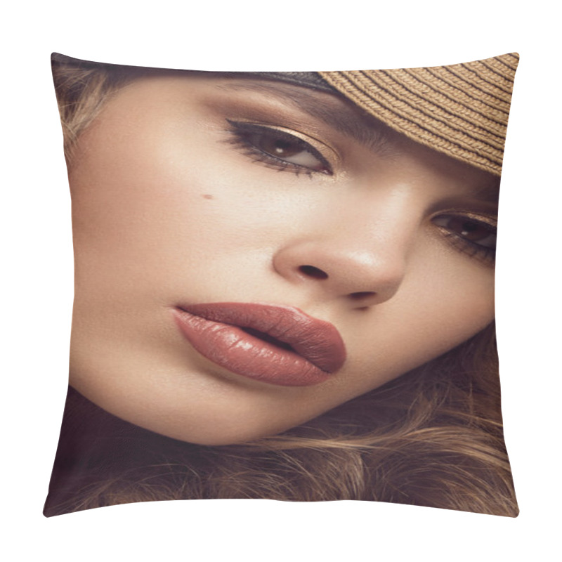 Personality  Pretty Fresh Girl, Image Of Modern Twiggy In Fashionable Brown Hat, With Unusual Eyelashes And Curls. Pillow Covers