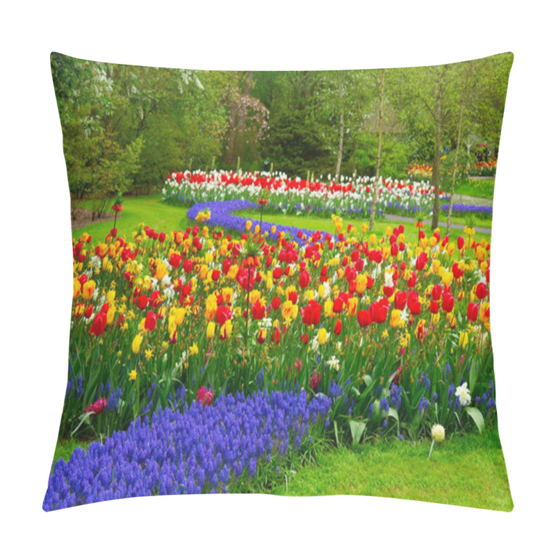 Personality  Fresh Lawn With Flowers Pillow Covers