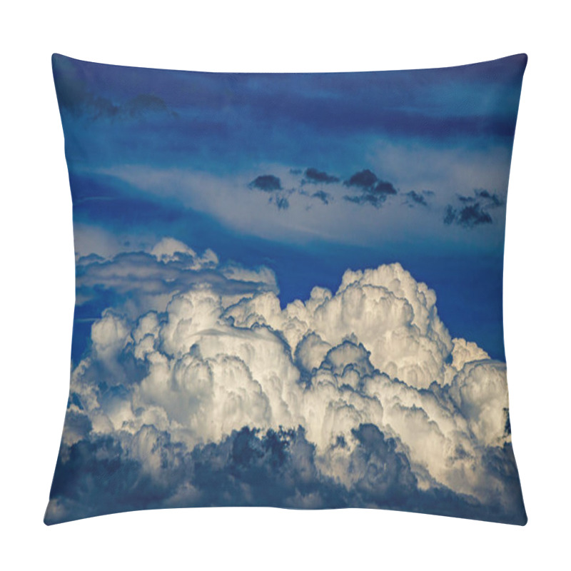 Personality  Dramatic Clouds And Sky Pillow Covers