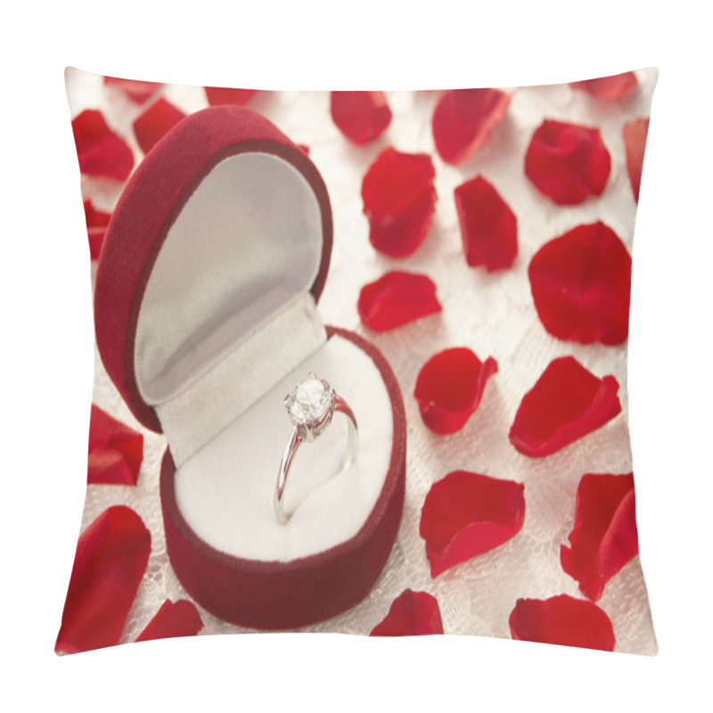 Personality  Diamond Ring In Heart Shaped Box Surrounded By Rose Petals Pillow Covers