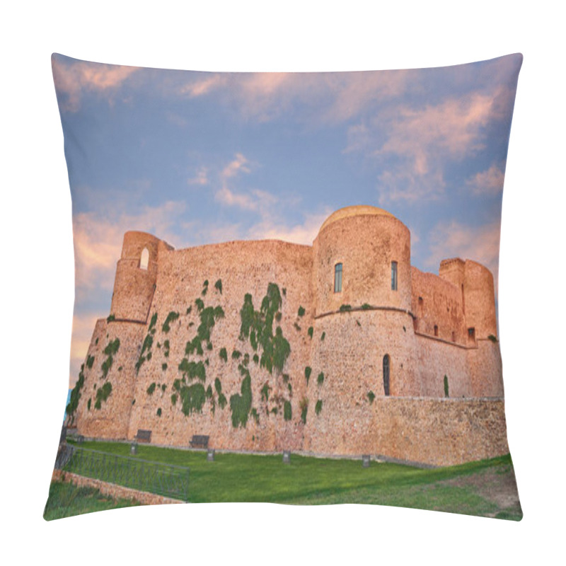 Personality  Ortona, Chieti, Abruzzo, Italy: The Ancient Aragonese Castle At Sunset, On The Shore Of The Adriatic Sea Pillow Covers