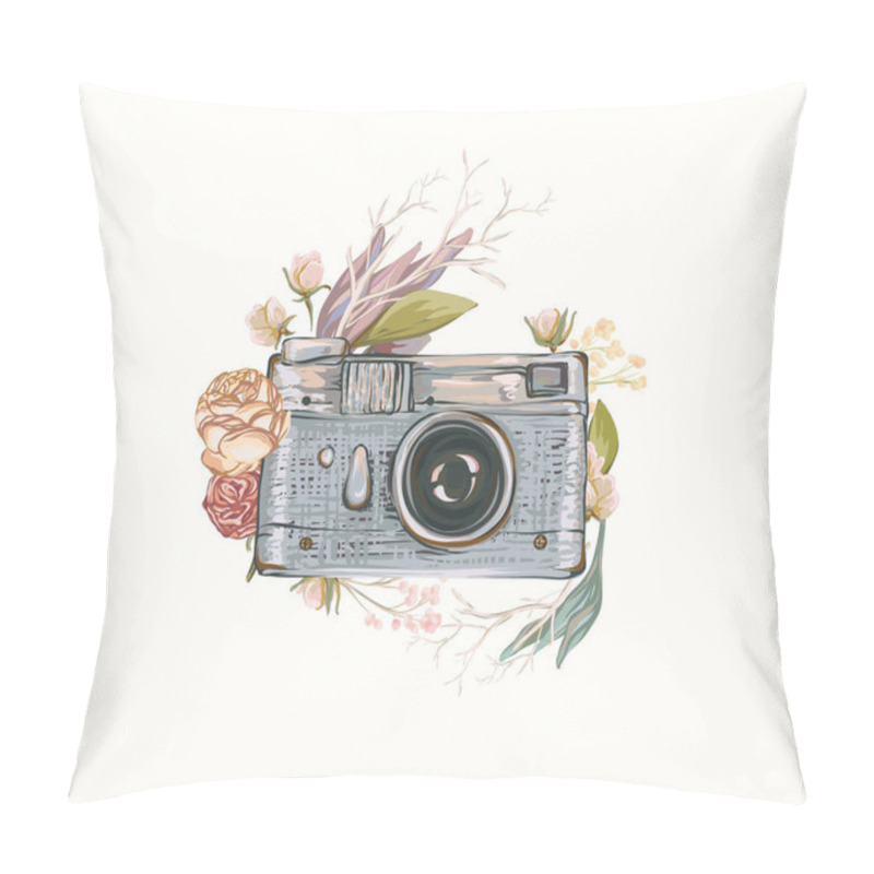 Personality  Vintage Retro Photo Camera In Flowers, Leaves, Branches On White Background. Watercolor Design, Flat Style. Hand Drawn Vector Illustration, Separated Elements In Collage Pillow Covers